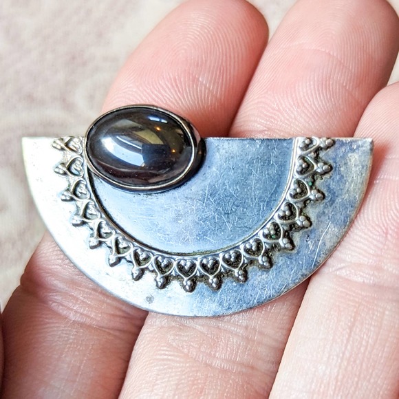 Hand Wrought Sterling Silver Modernist Half Circle Brooch with Hematite Stone - Picture 3 of 11